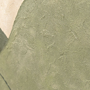 Handgemalte Acrylkunst – Modernes Wandgemälde in Grün & Beige „Das Flüstern der Täler“