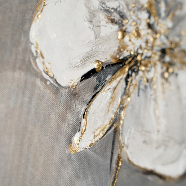 Strukturierte weiße Blüte mit goldenen Akzenten Gemälde