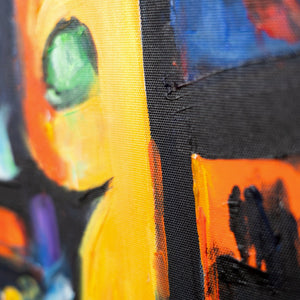 Detailansicht abstrakter Figur mit Gelb- und Blautönen