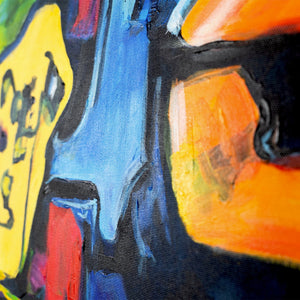 Nahaufnahme des orangefarbenen Gesichtes im Zentrum