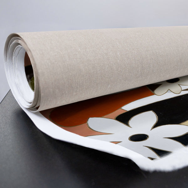 Gesamtansicht des Leinwandbildes mit abstrakter Blumenkomposition