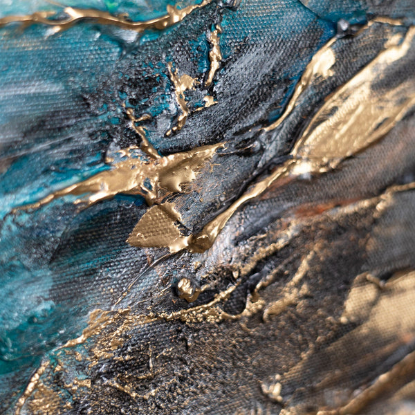 Detailansicht Acrylstruktur – Gold- und Türkisflächen gemalt